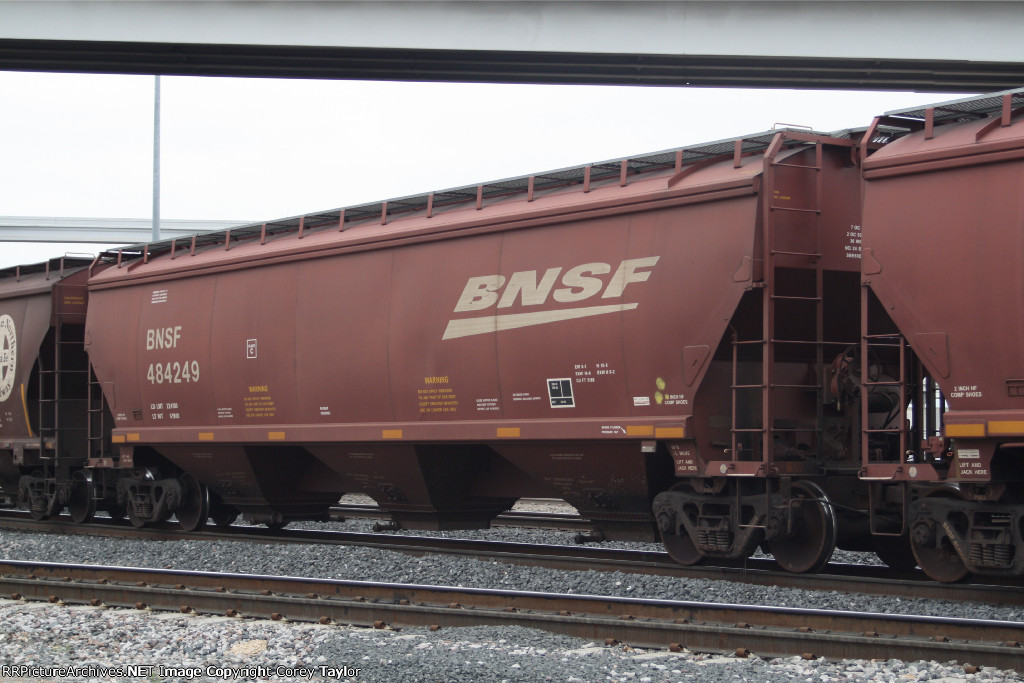 BNSF 484249